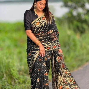 কৃষ্ণকলি জামদানি (ব্লাউজ পিস সহ) শাড়ি(Code-SSS058)
