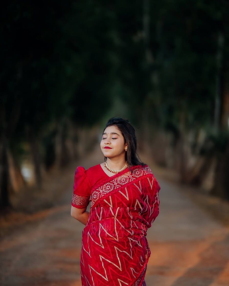 মসলিন অরগাঞ্জা শাড়ি ((ম্যাজেন্টা/গাঢ় গোলাপি)) (ব্লাউজ পিস সহ)(Code-SSS69) - Image 6