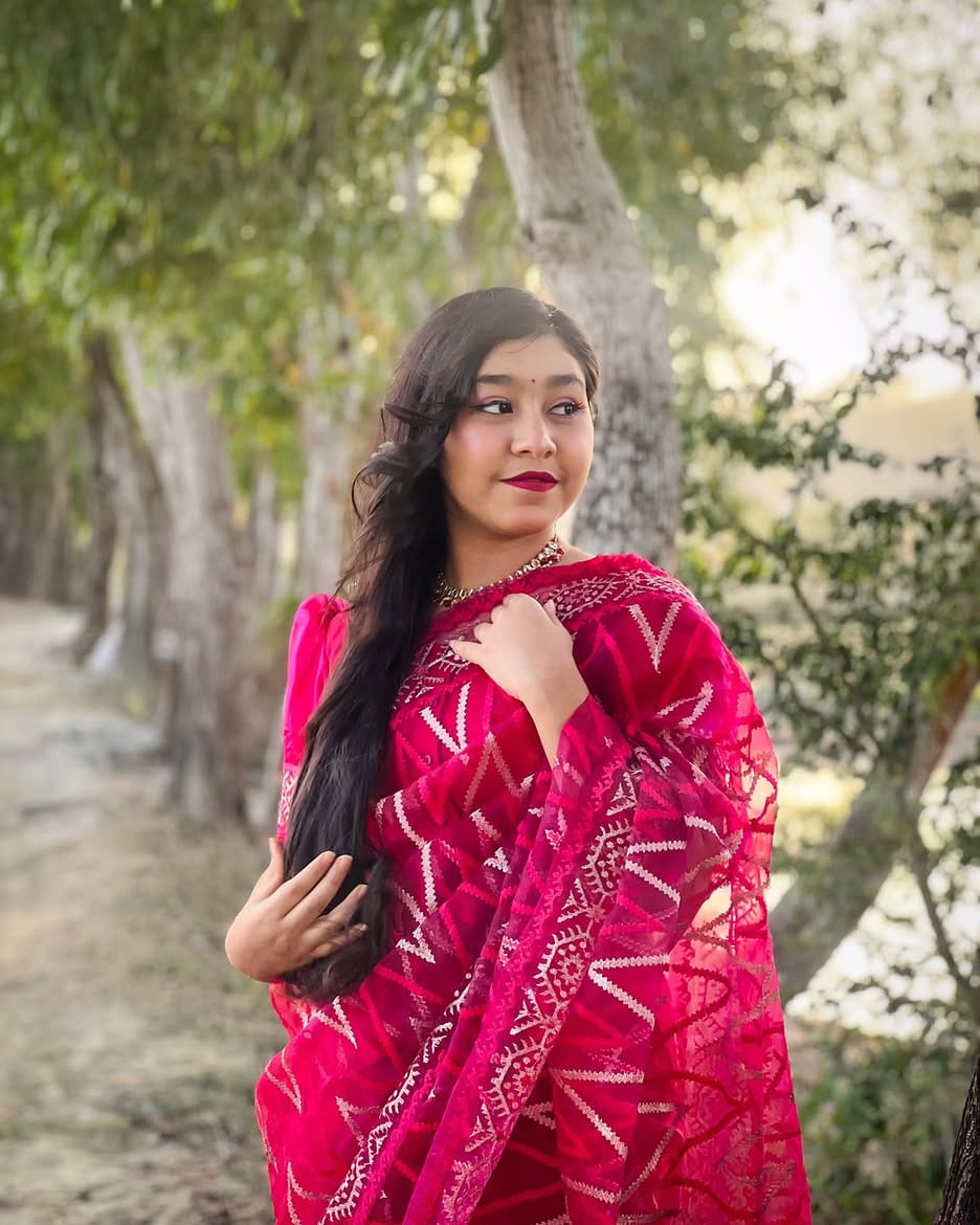 মসলিন অরগাঞ্জা শাড়ি ((ম্যাজেন্টা/গাঢ় গোলাপি)) (ব্লাউজ পিস সহ)(Code-SSS69) - Image 5